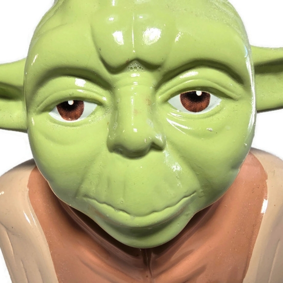 Star Wars Lucasfilm FAB NY Starpoint Ceramic Yoda Coin Piggy Bank 7.25", - Picture 6 of 14